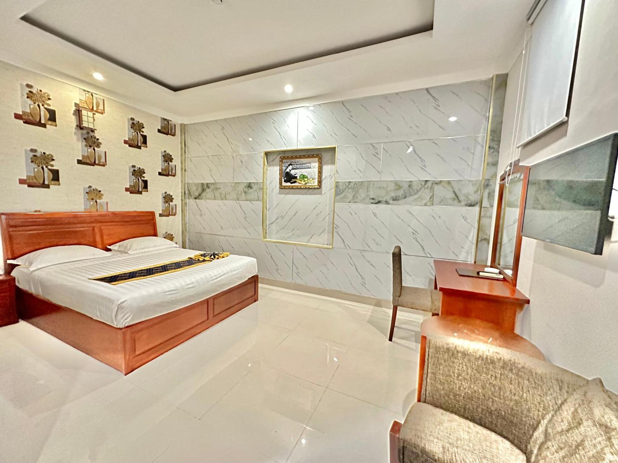 Long Bao Chau Hotel Thu Dau Mot Dış mekan fotoğraf
