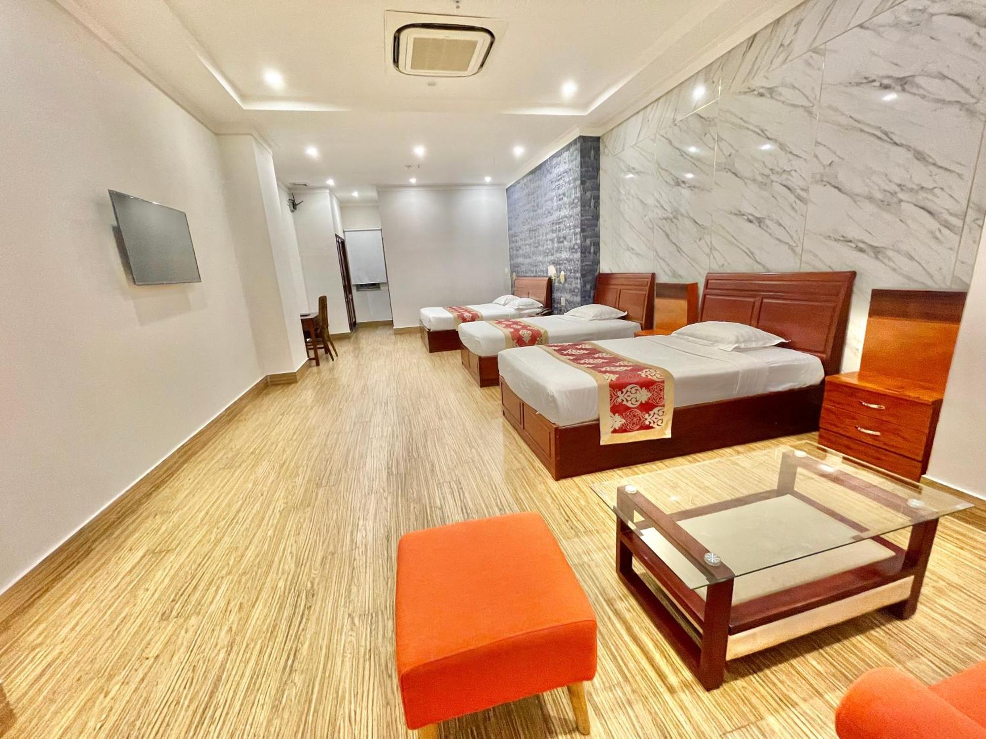 Long Bao Chau Hotel Thu Dau Mot Dış mekan fotoğraf