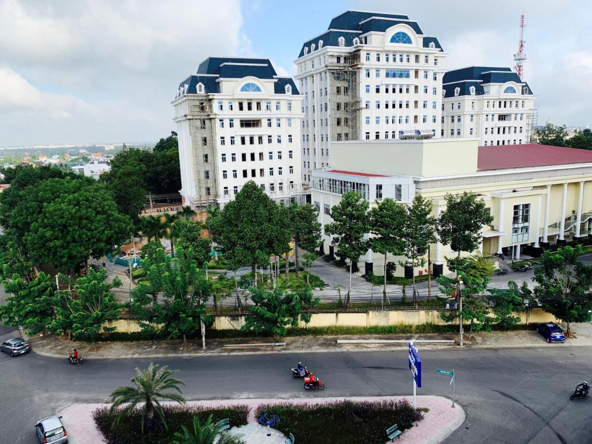 Long Bao Chau Hotel Thu Dau Mot Dış mekan fotoğraf