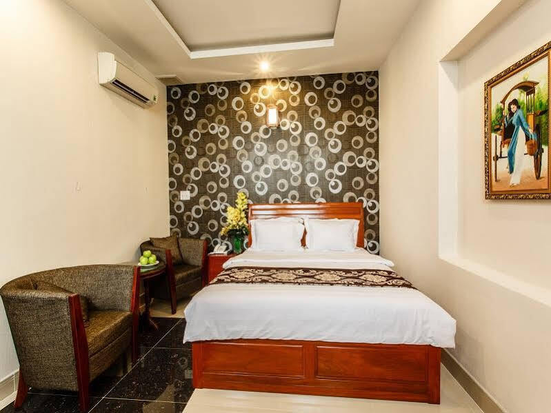Long Bao Chau Hotel Thu Dau Mot Dış mekan fotoğraf